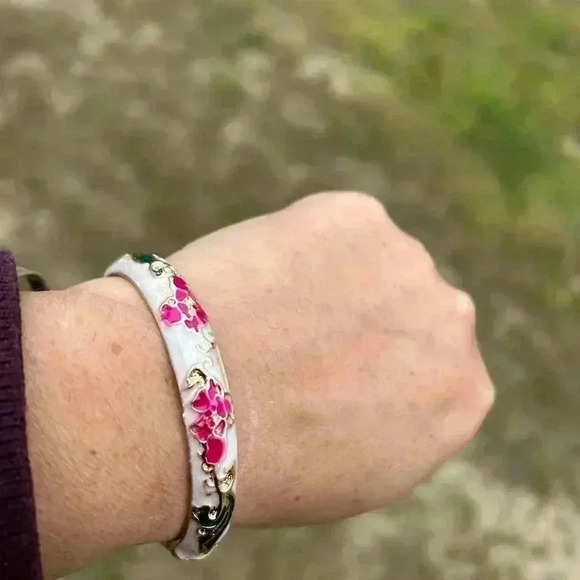 4/$50 pink CLOISONNÉ BANGLE bracelet for woman  with flowers - Picture 6 of 8
